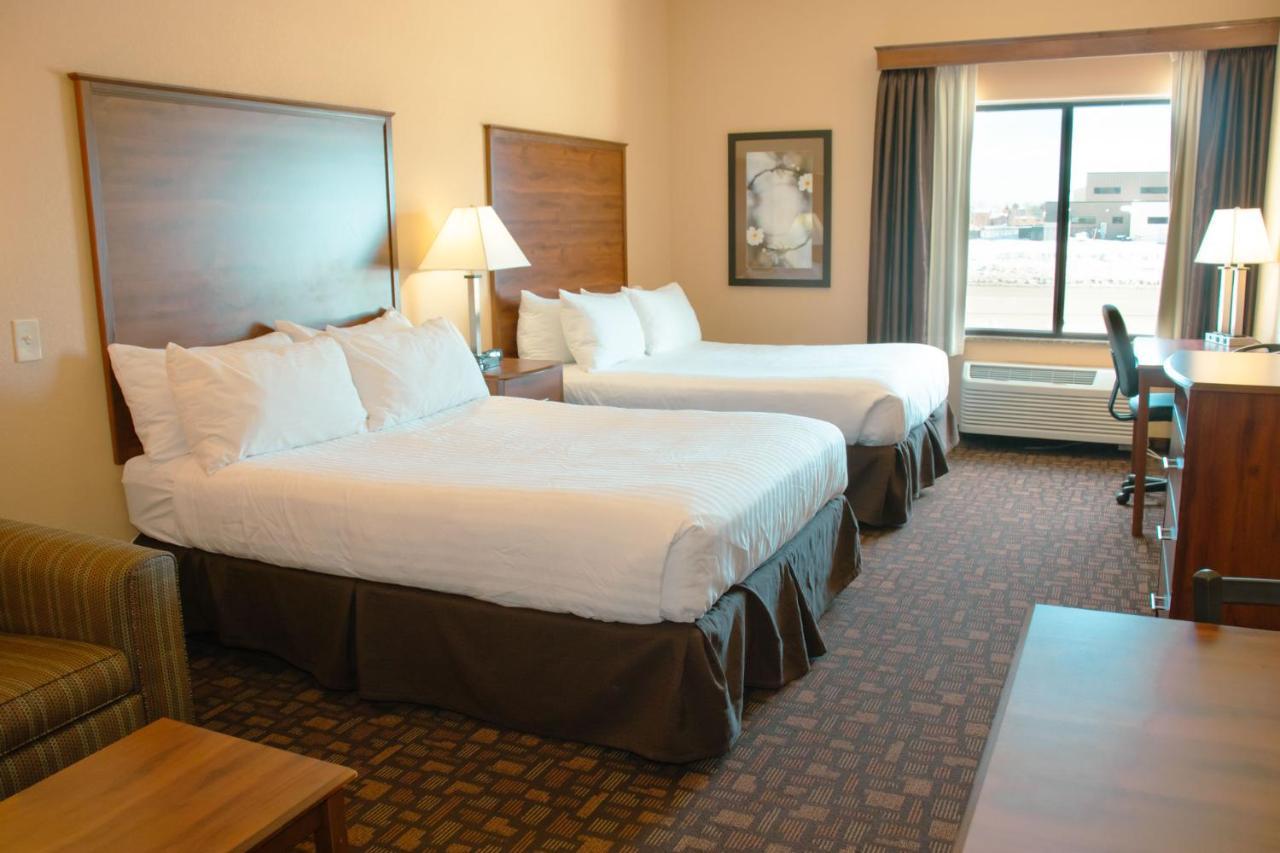 Grand Forks Lodge And Suites Exteriér fotografie