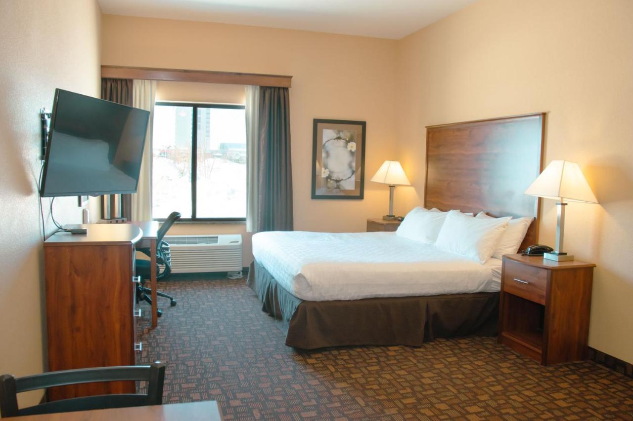 Grand Forks Lodge And Suites Exteriér fotografie