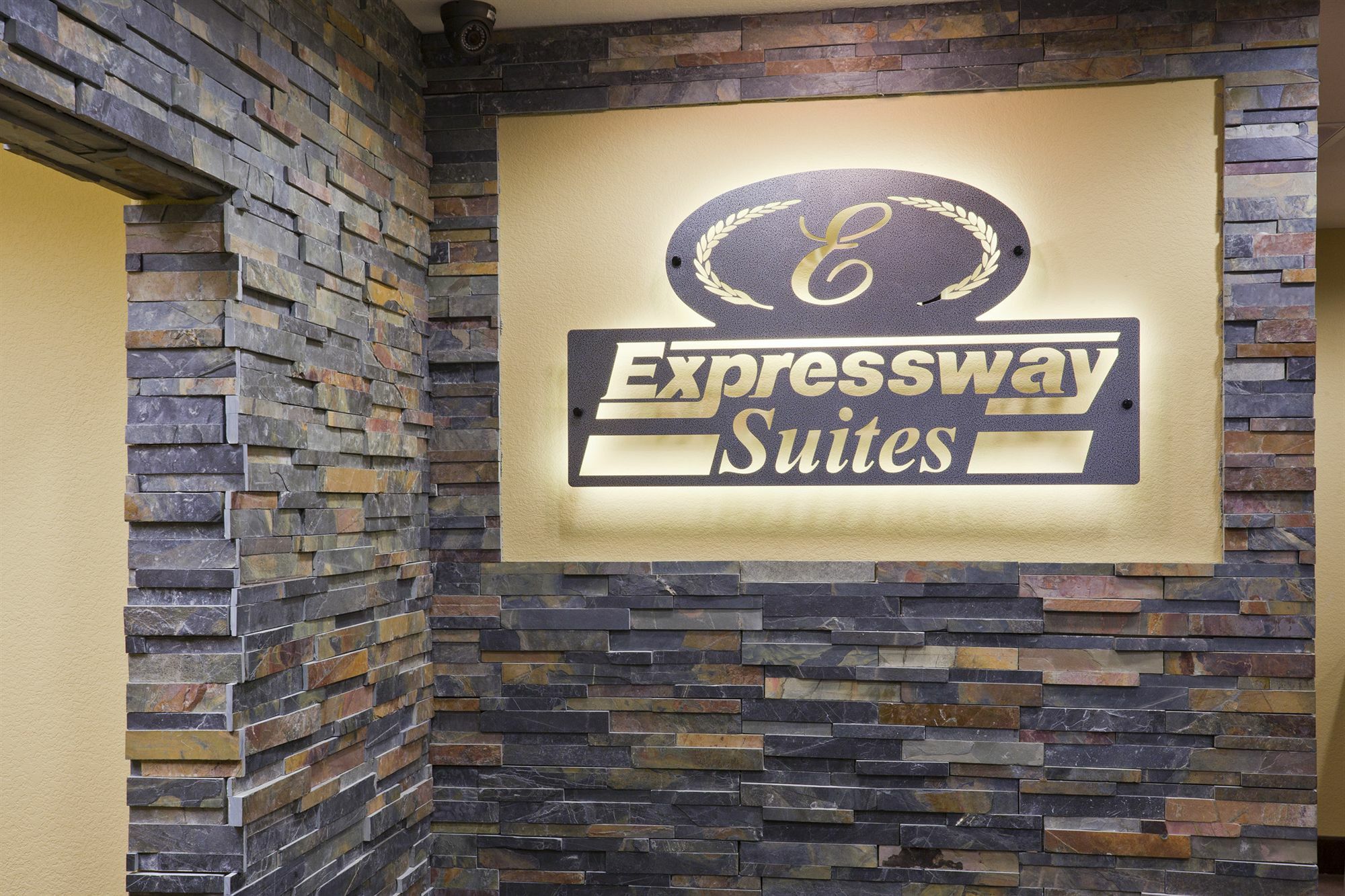 Grand Forks Lodge And Suites Exteriér fotografie